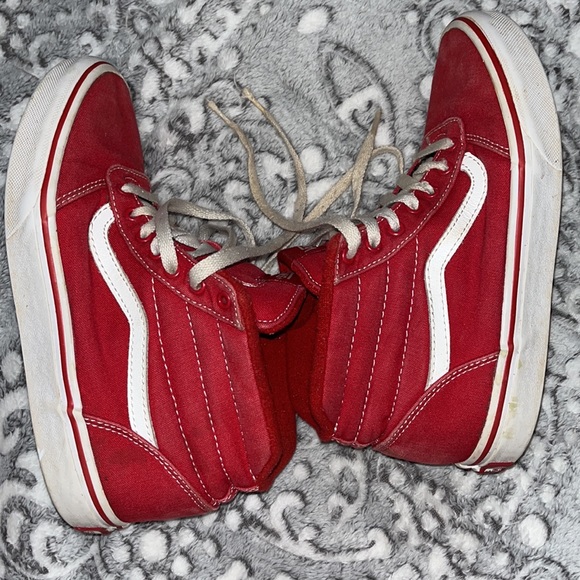 Red vans ** - Picture 5 of 8